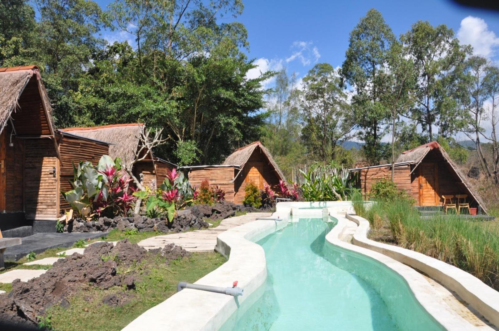 Triangular House And Hot Spring Hotel Kubupenlokan Exterior foto
